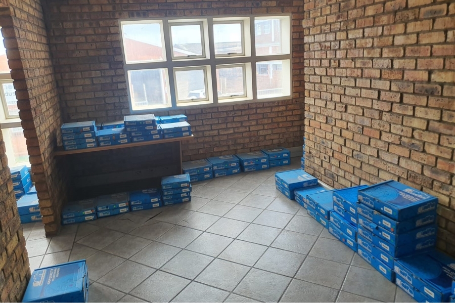 Commercial Property for Sale in Neave Industrial Eastern Cape
